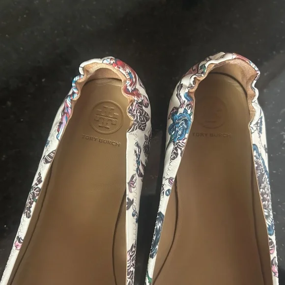 Tory Burch Minnie  Floral Travel Ballet Flats - Picture 5 of 8